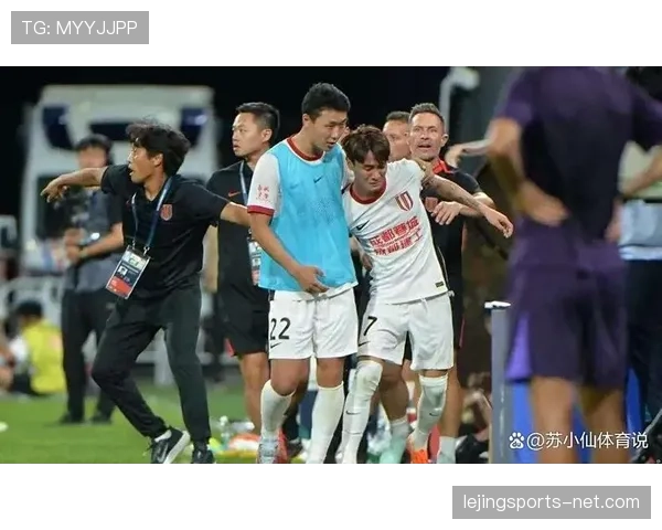 换下球员行为有哪些规则限制？裁判如何判罚这类场外事件